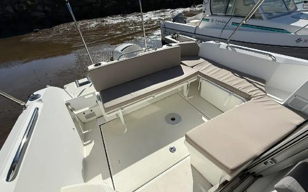 slider 18 Beneteau Antares 8 OB