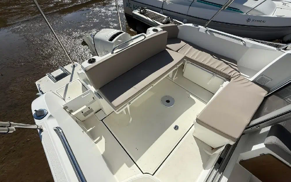 slider 19 Beneteau Antares 8 OB