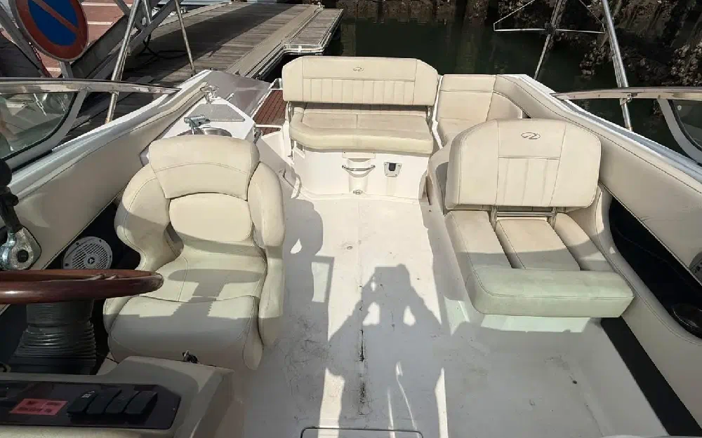 slider 10 Regal  2520 Fasdeck