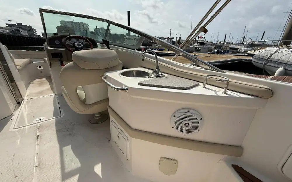 slider 11 Regal  2520 Fasdeck