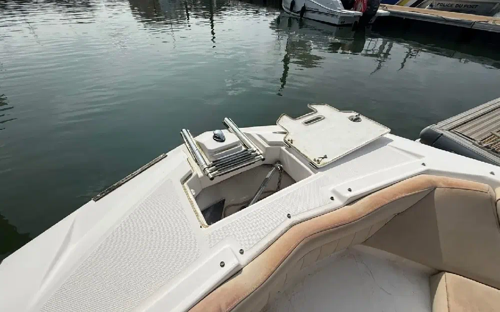 slider 14 Regal  2520 Fasdeck