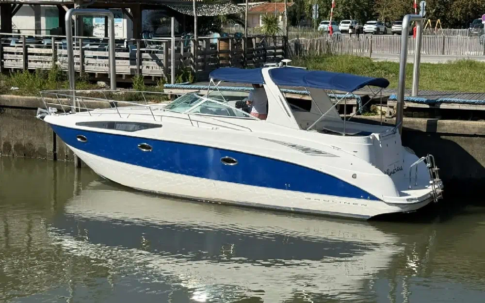 slider 0 Bayliner  325 Sb