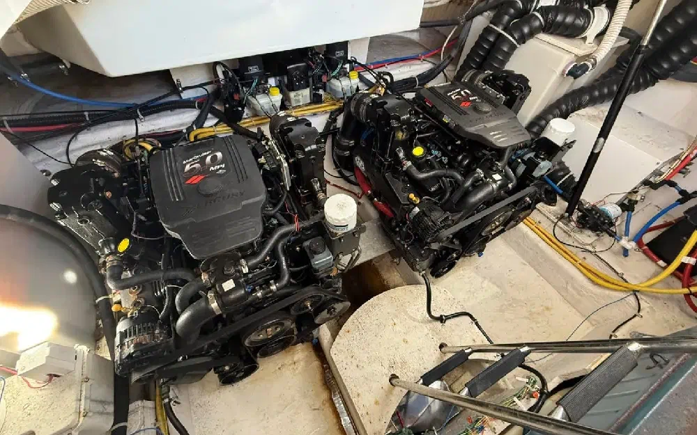 slider 38 Bayliner  325 Sb