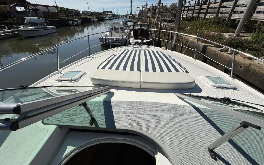 slider 6 Bayliner  325 Sb