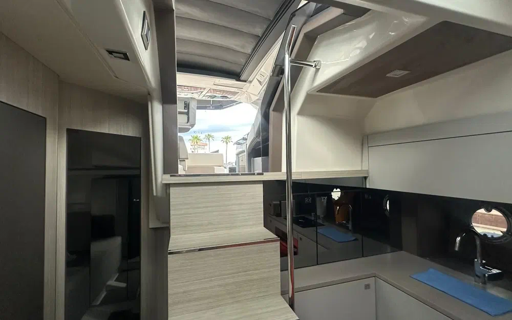 slider 20 Cranchi M 44 Hard Top