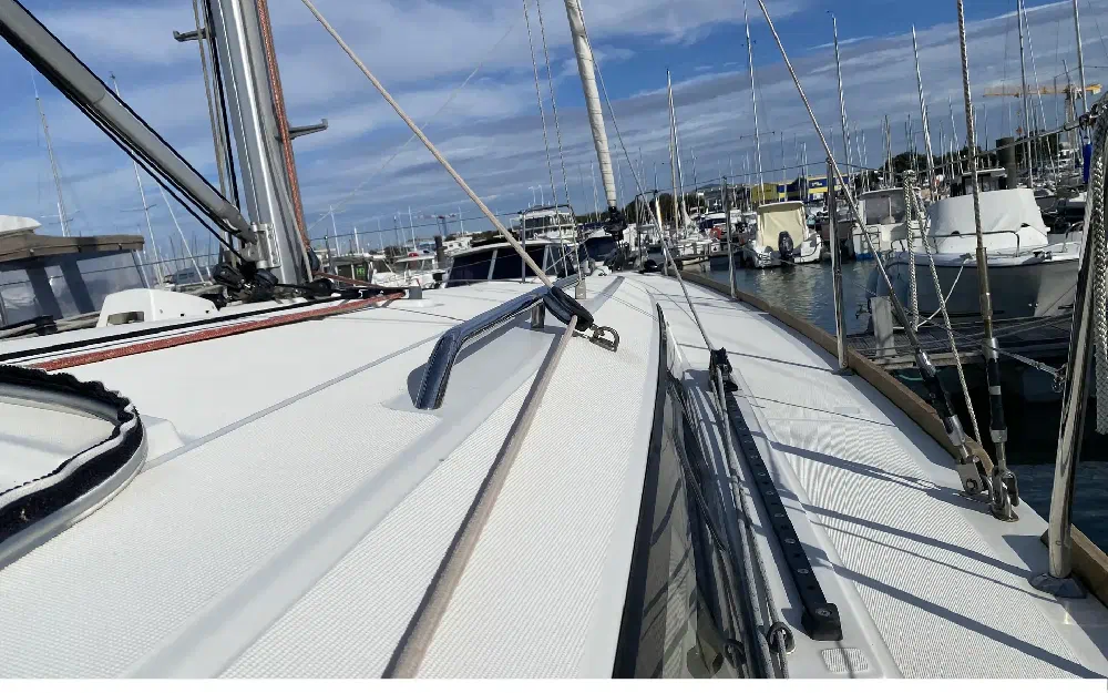 slider 16 Beneteau Oceanis 38.1