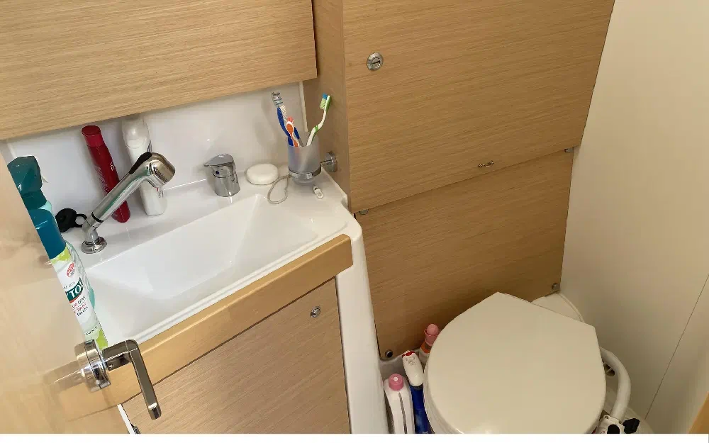 slider 3 Beneteau Oceanis 38.1