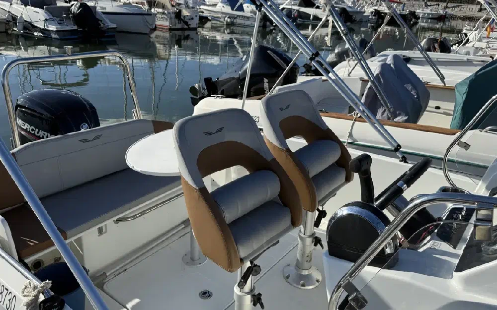 slider 15 Beneteau Flyer 6 SUNdeck