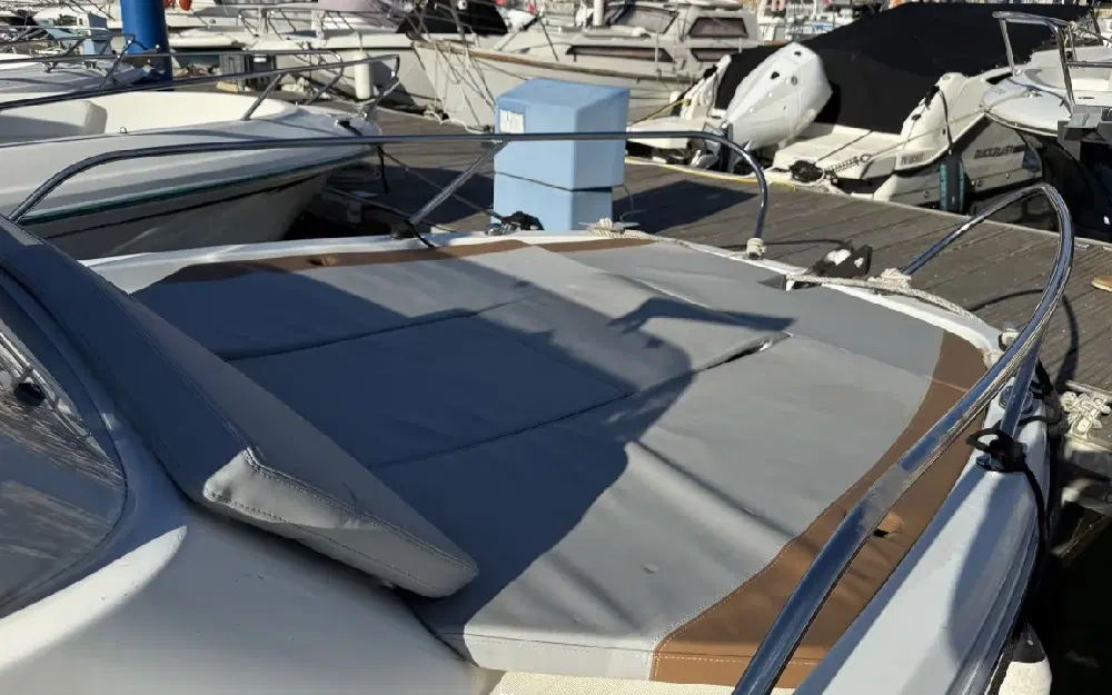 slider 4 Beneteau Flyer 6 SUNdeck