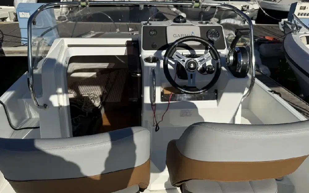 slider 8 Beneteau Flyer 6 SUNdeck