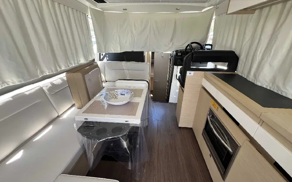 slider 11 Jeanneau NC 37