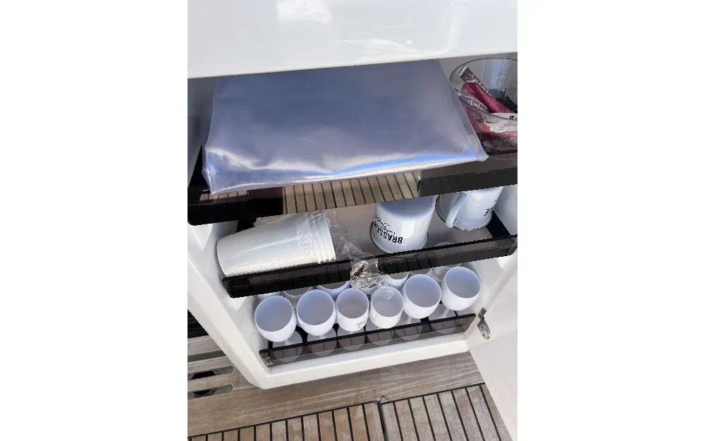 slider 7 Jeanneau NC 37