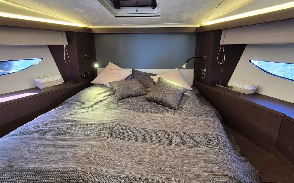 slider 15 Prestige Yachts Prestige 420 Fly