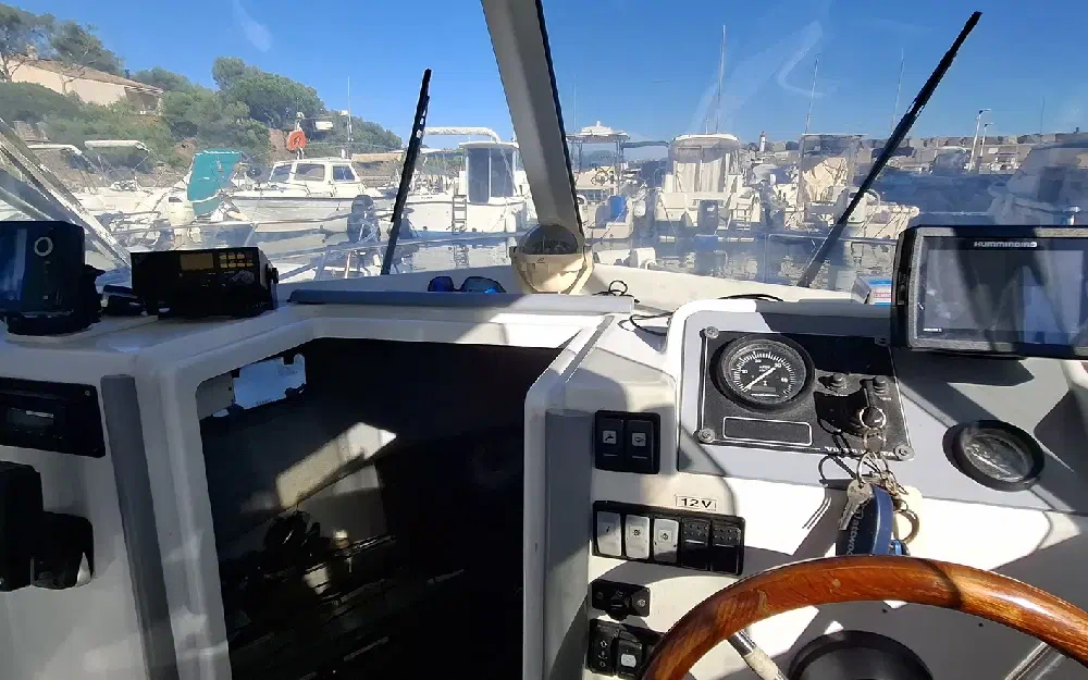 slider 10 Beneteau Antares 620