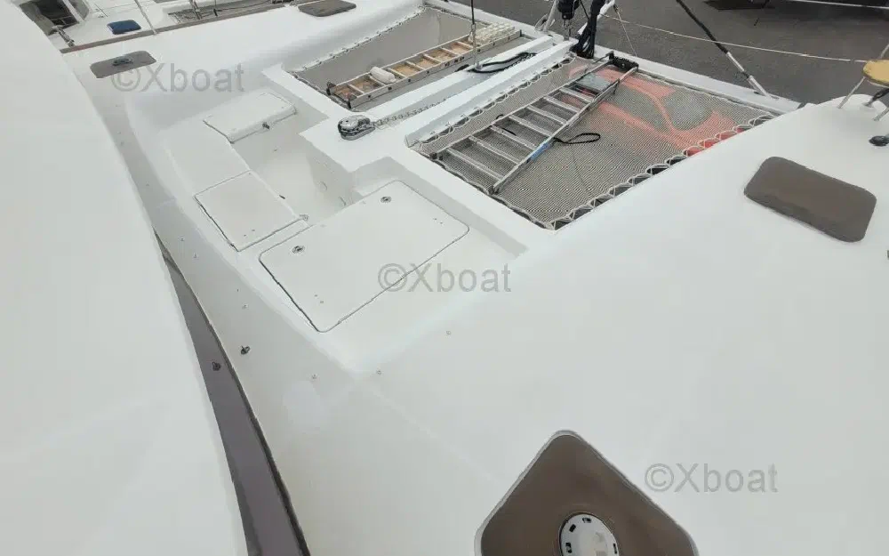 slider 10 Lagoon  450