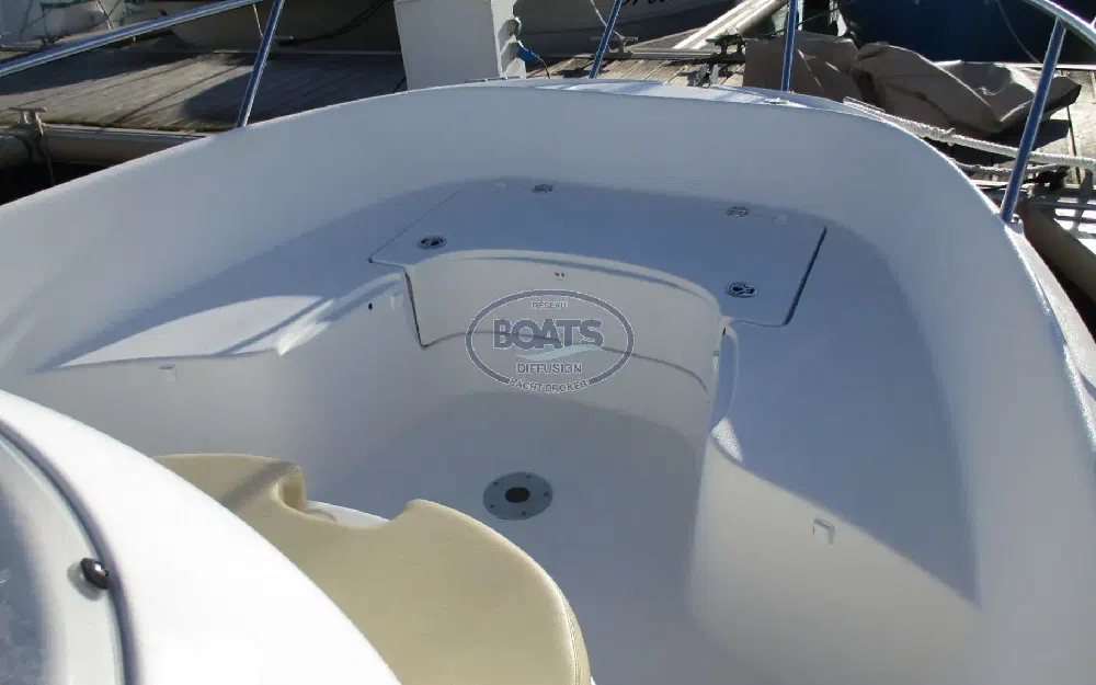 slider 4 Beneteau Flyer 650 Open