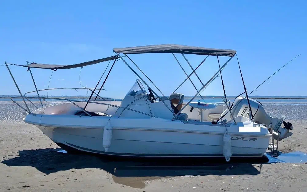 slider 1 Beneteau Flyer 550 Open