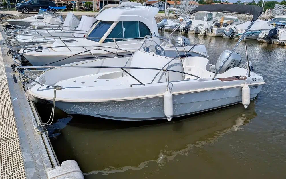 slider 3 Beneteau Flyer 550 Open