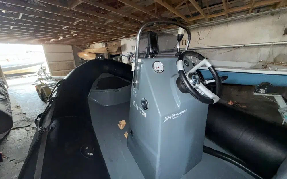 slider 8 Bombard Explorer 500