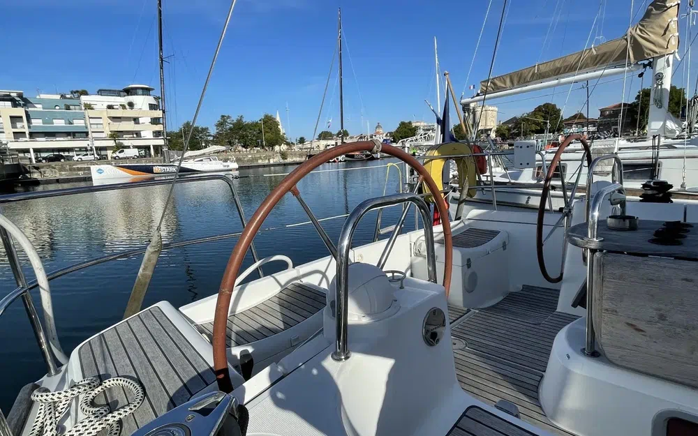 slider 4 Jeanneau Sun Odyssey 49 i