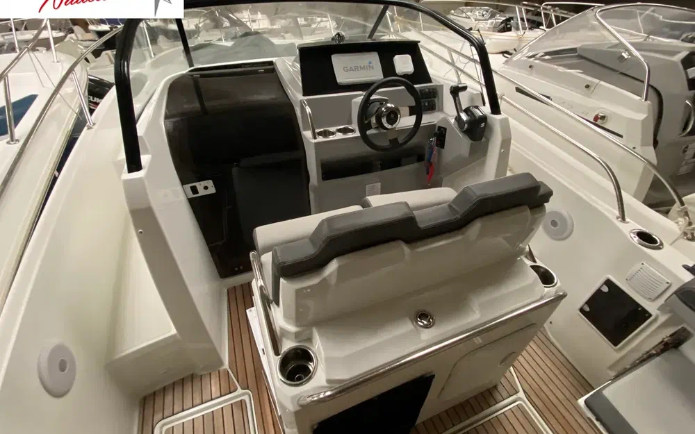 slider 2 Jeanneau Cap Camarat 7.5 WA
