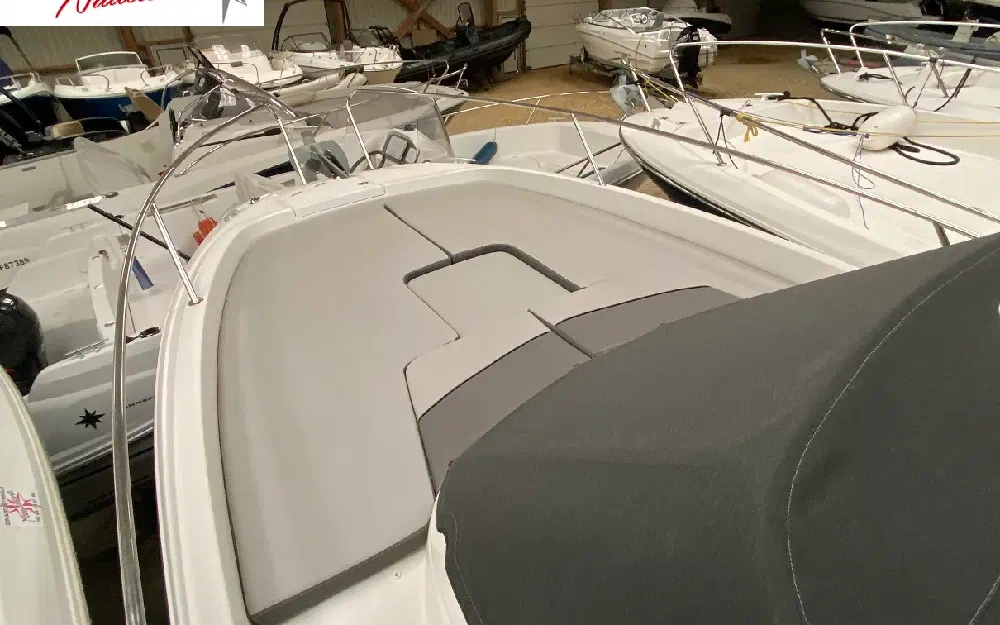 slider 3 Jeanneau Cap Camarat 7.5 WA Serie 3