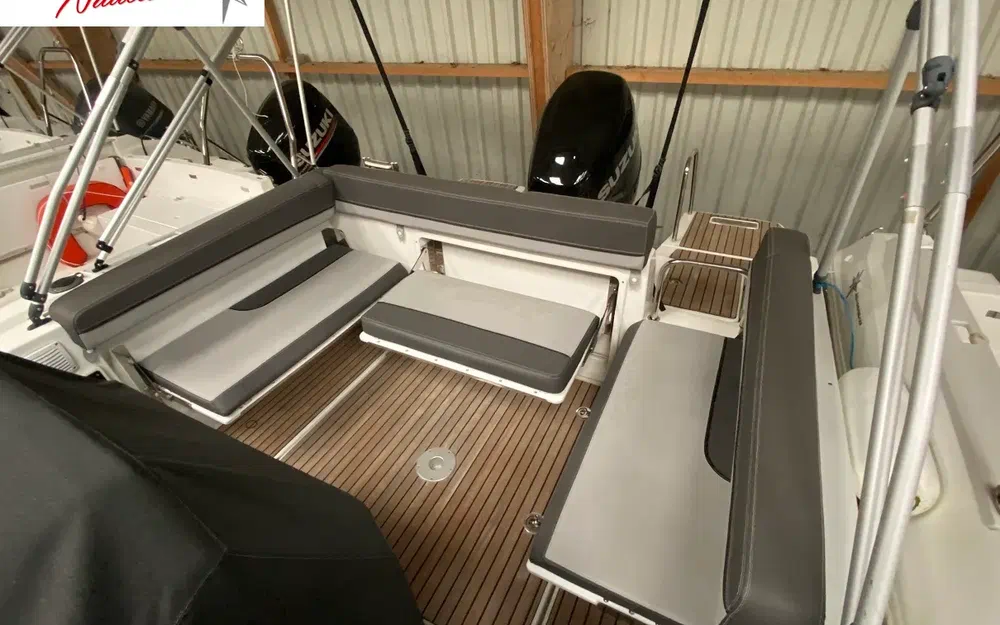slider 6 Jeanneau Cap Camarat 7.5 WA