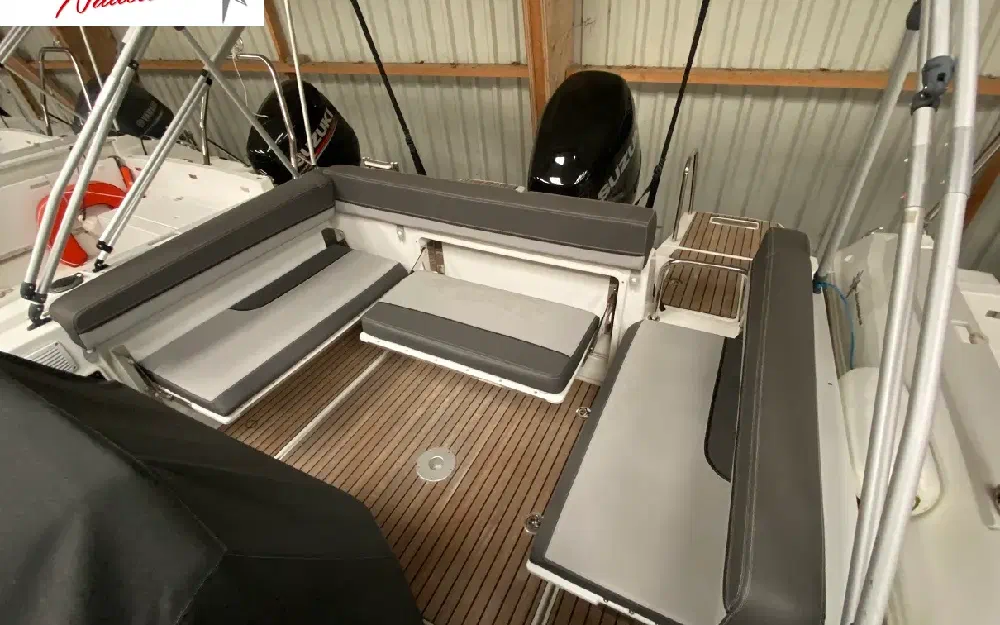 slider 6 Jeanneau Cap Camarat 7.5 WA Serie 3