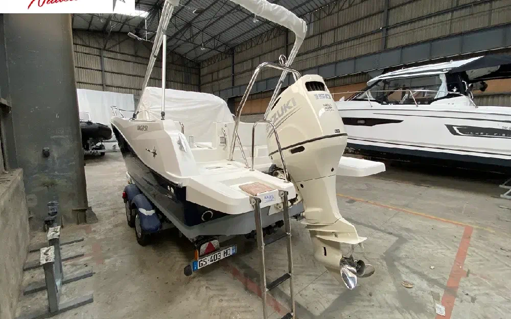 slider 13 Jeanneau Cap Camarat 6.5 WA Serie 3