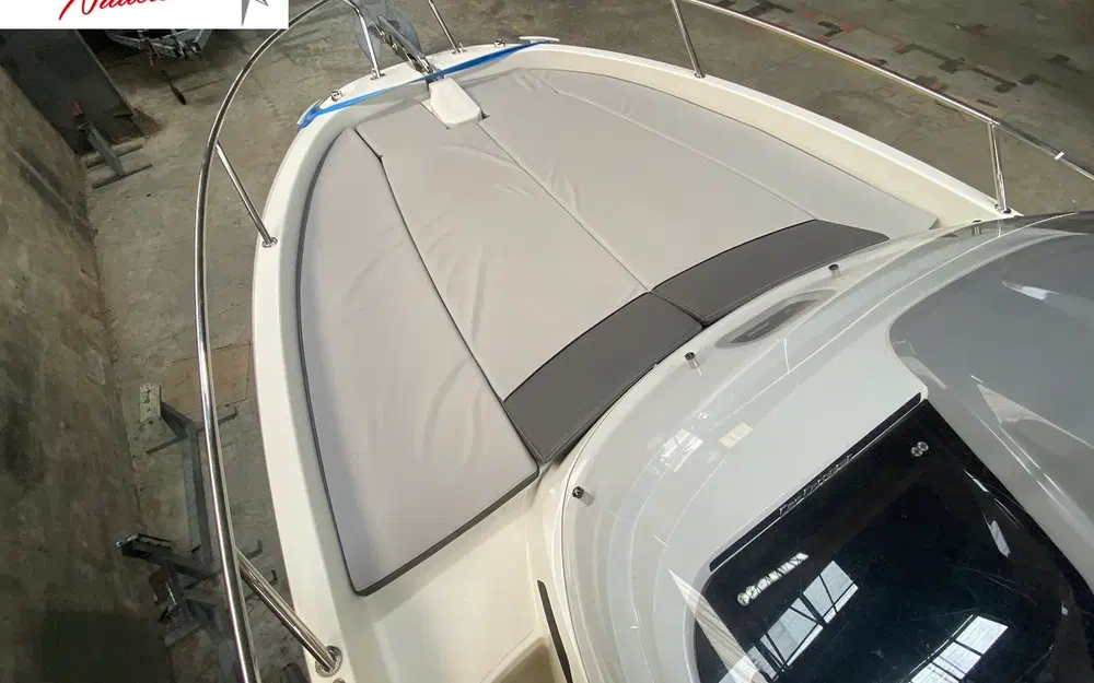 slider 5 Jeanneau Cap Camarat 6.5 WA