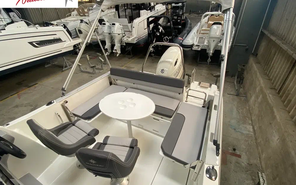 slider 7 Jeanneau Cap Camarat 6.5 WA