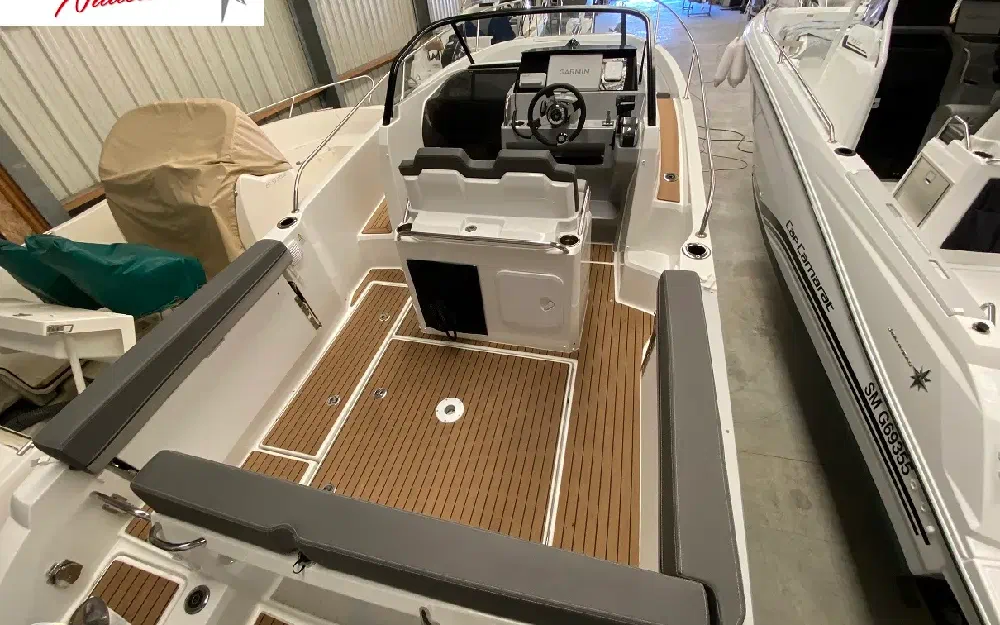 slider 9 Jeanneau Cap Camarat 7.5 WA Serie 3