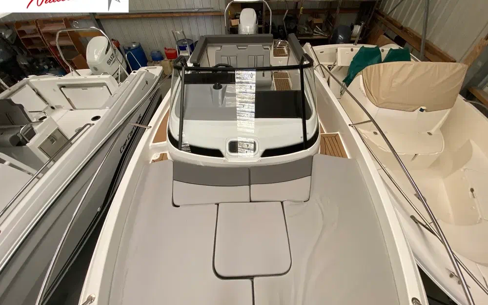 slider 18 Jeanneau Cap Camarat 7.5 WA