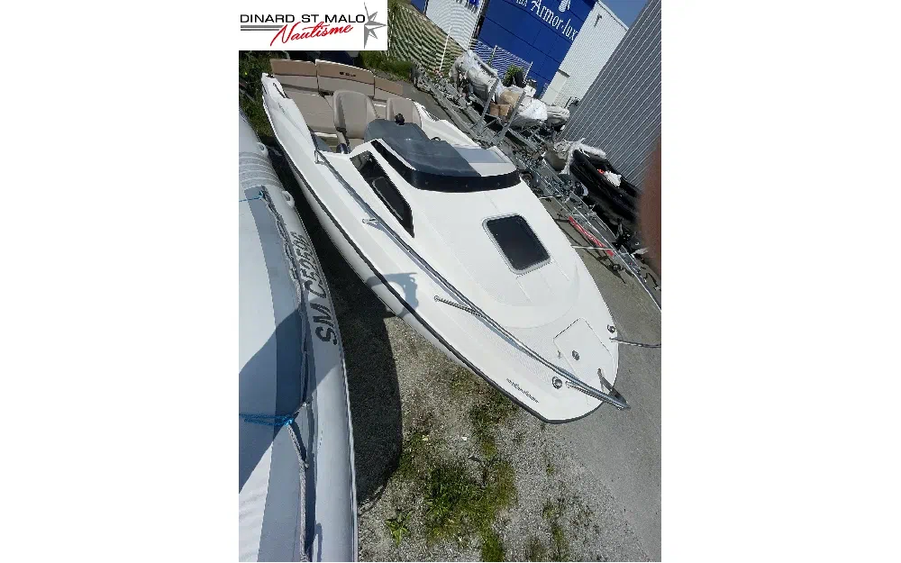 slider 14 Quicksilver Activ 555 Cabin