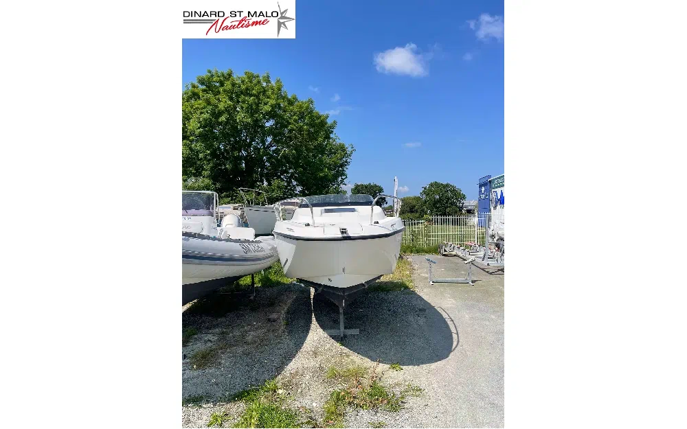 slider 17 Quicksilver Activ 555 Cabin