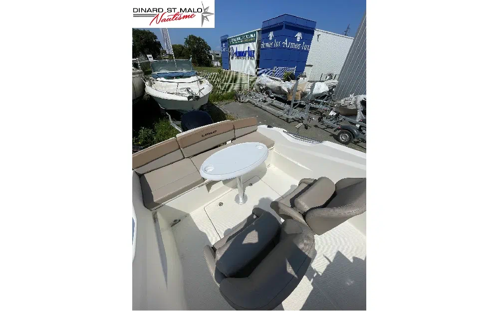 slider 19 Quicksilver Activ 555 Cabin