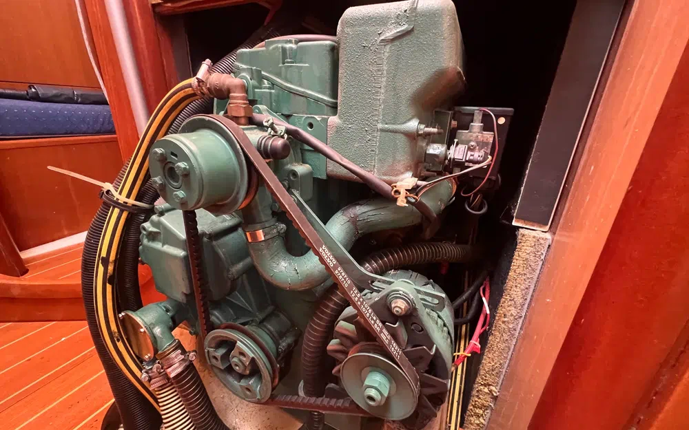 slider 10 Dufour 40 PERFORMANCE