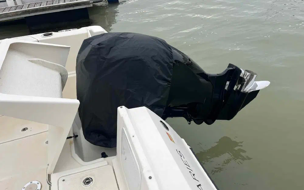 slider 3 Quicksilver Activ 605 Pilothouse