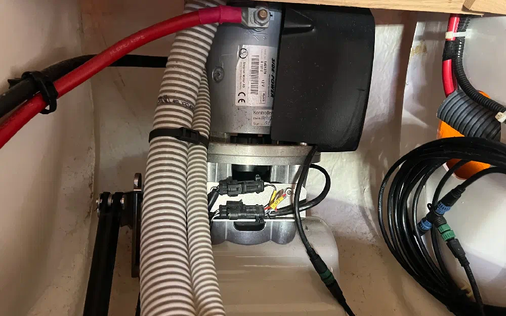 slider 19 Dufour 350Grand Large