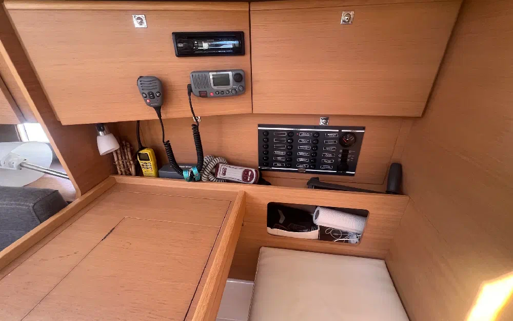 slider 24 Dufour 350Grand Large