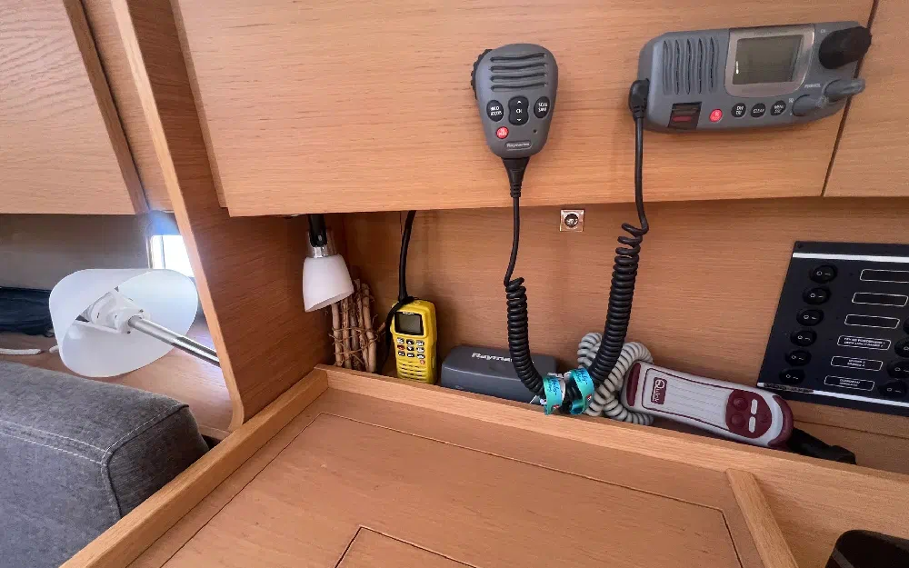 slider 27 Dufour 350Grand Large