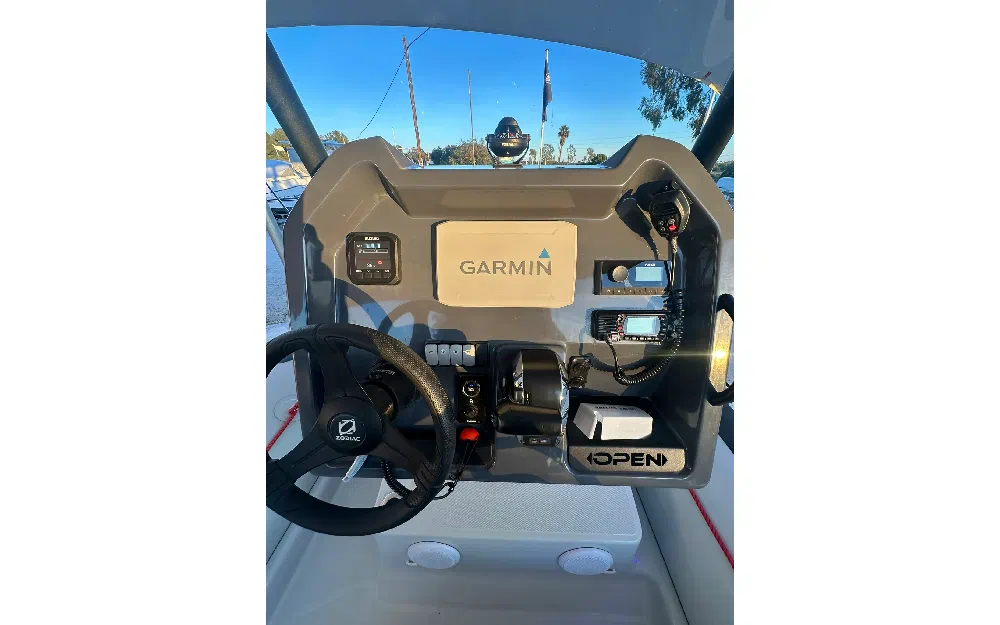 slider 11 Zodiac Pro 650 Neo