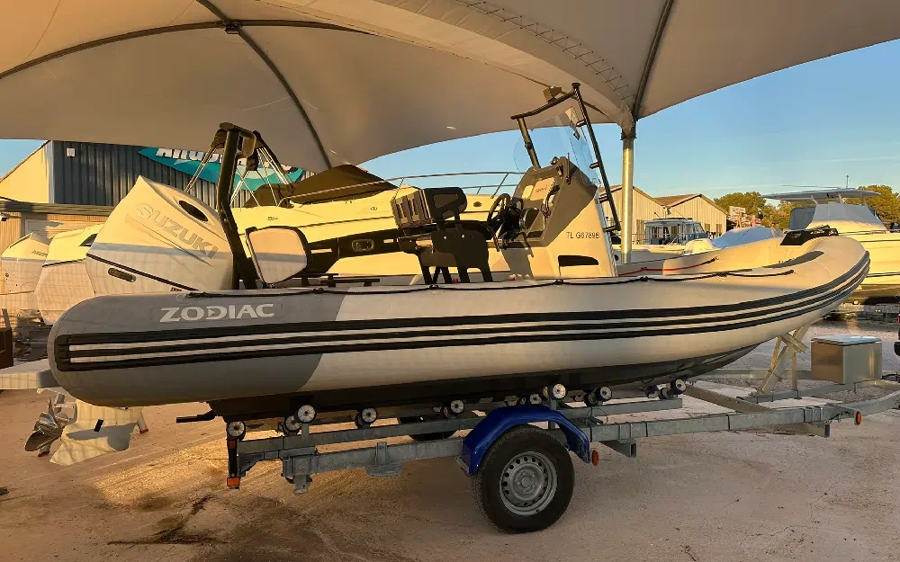 slider 0 Zodiac Pro 650 Neo