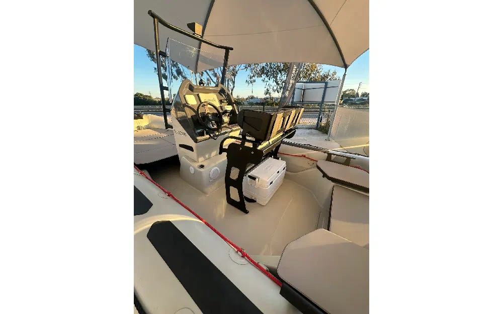 slider 3 Zodiac Pro 650 Neo