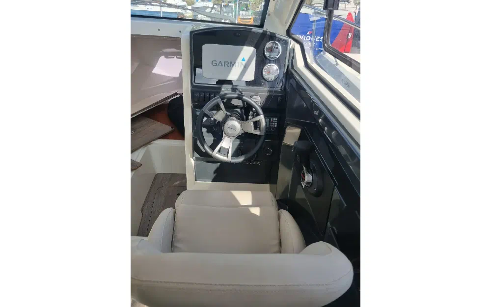 slider 2 Valiant  570 Vanguard