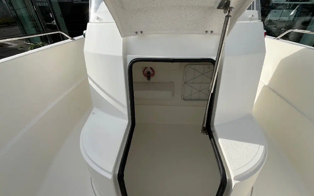 slider 10 Pacific Craft  545 Open