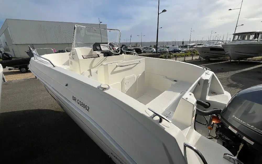 slider 13 Pacific Craft  545 Open