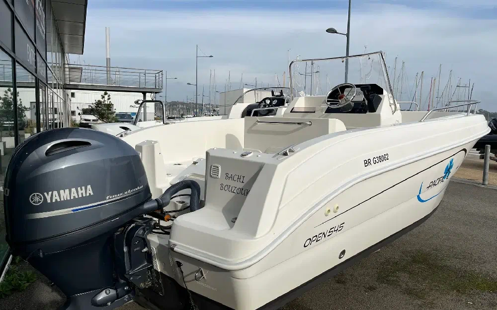 slider 2 Pacific Craft  545 Open