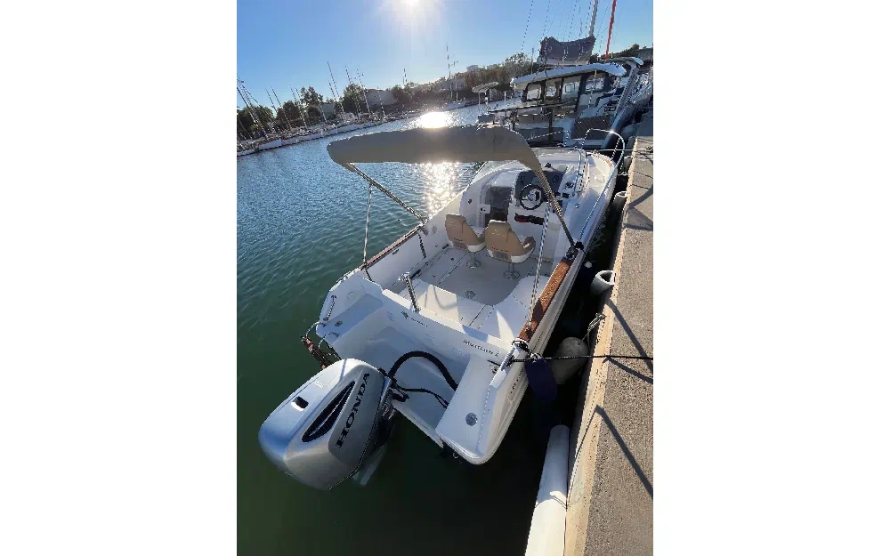 slider 17 Jeanneau Cap Camarat 7.5 WA