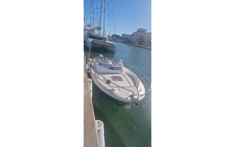 slider 19 Jeanneau Cap Camarat 7.5 WA